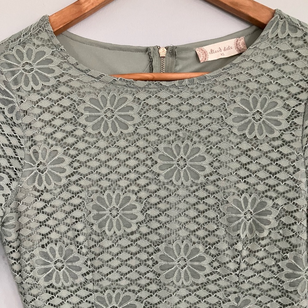 ALTAR’D STATE Sage Green Lace A-Line Bell Sleeve Dress Size XS - Picture 3 of 9